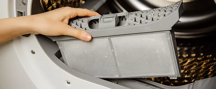 Signs Of A Clogged Dryer Lint Trap in Englewood, New Jersey